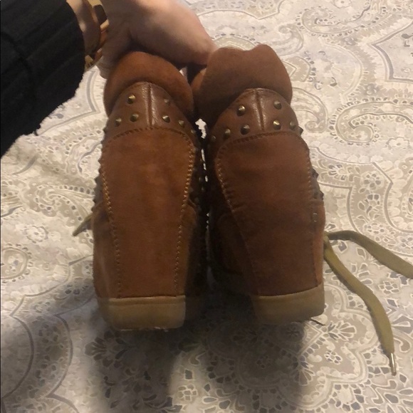 Tan hidden sneaker wedge - Picture 3 of 6